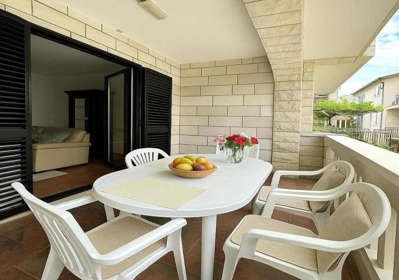 Apartments Villa Mirjana ブドヴァ エクステリア 写真